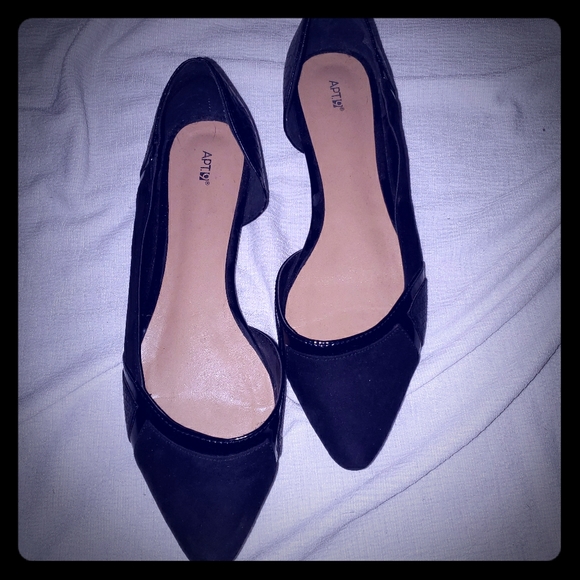 womens pointed black flats